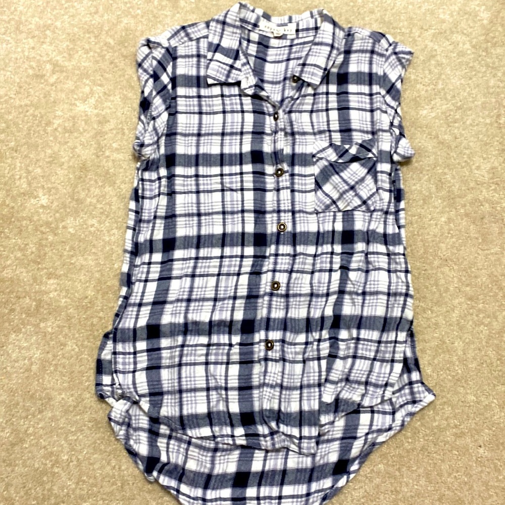 Copper key sleeveless shirt